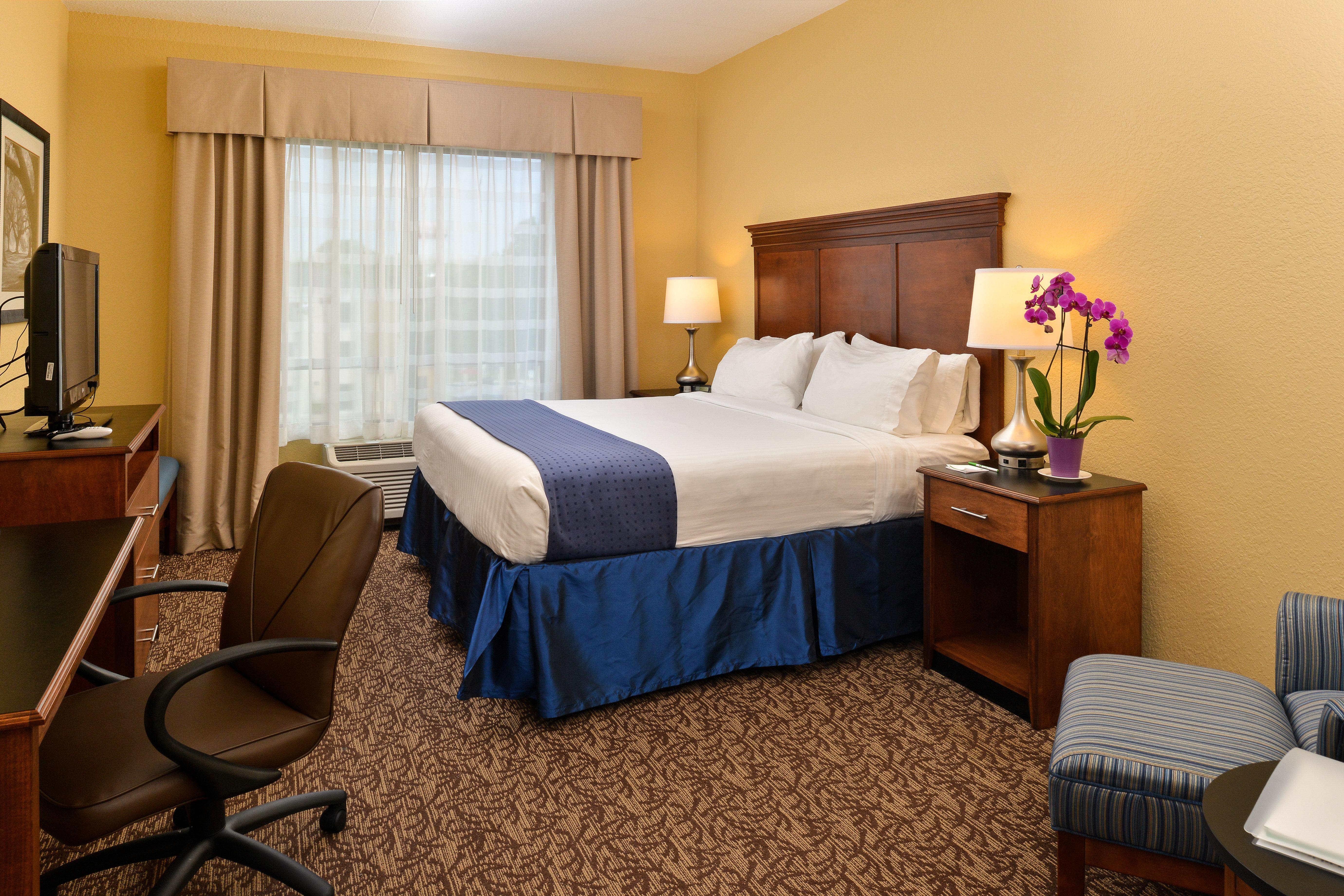 Holiday Inn Montgomery South Airport By Ihg Hope Hull Exterior photo