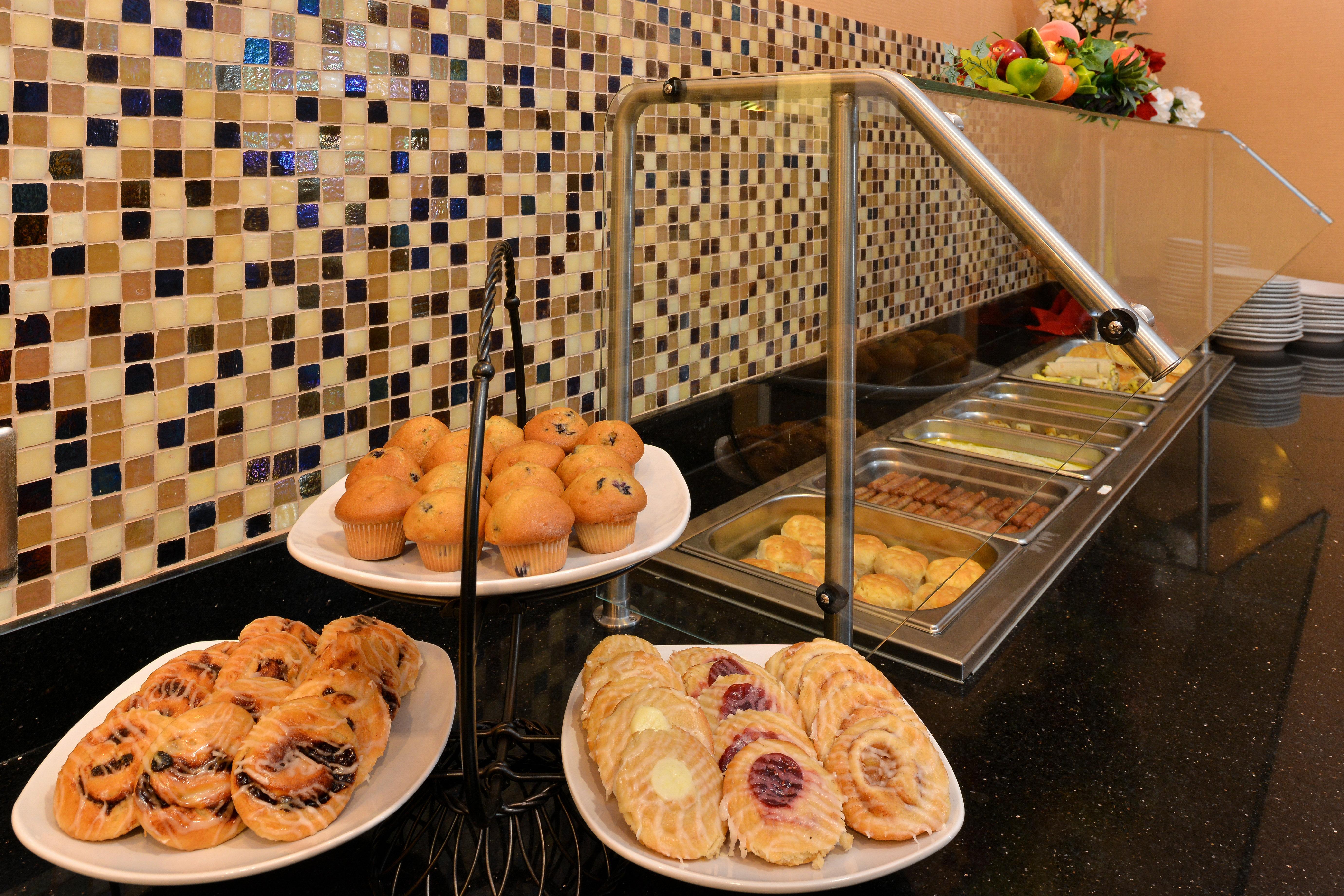 Holiday Inn Montgomery South Airport By Ihg Hope Hull Exterior photo